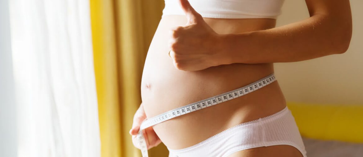 Weight-Gain-in-Pregnancy_496392310